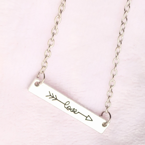 ✨Silver ✨ Amore Bar Pendant Necklaces Love Arrow - Picture 2 of 6